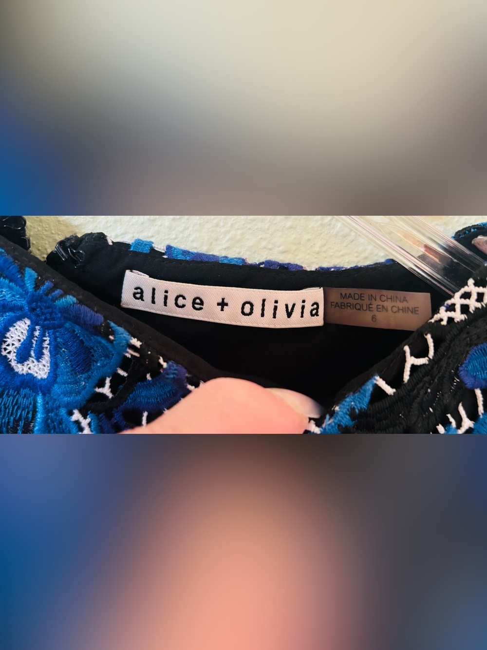 Alice + Olivia Nakia Guipure Lace Dress Blue Size: 6 - Picture 2 of 7